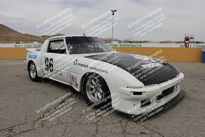 media/Jun-01-2025-CalClub SCCA (Sun) [[eae223c5dd]]/Around pit/